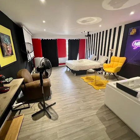 Ng Suitehome - Lille I Centre I Grand Place - Balneo - Netflix - Wifi Appartement *